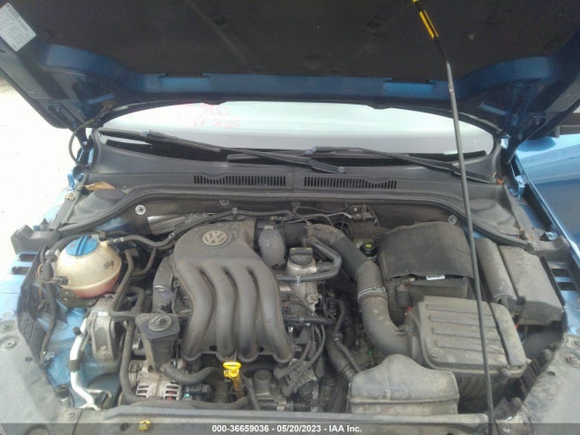 3VW2K7AJ8FM269255 Volkswagen Jetta Sedan 2.0l S W/technology