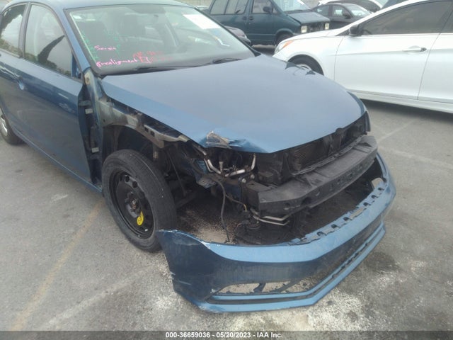 3VW2K7AJ8FM269255 Volkswagen Jetta Sedan 2.0l S W/technology