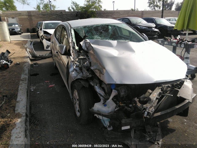 2017 5NPD74LF0HH205613 main image