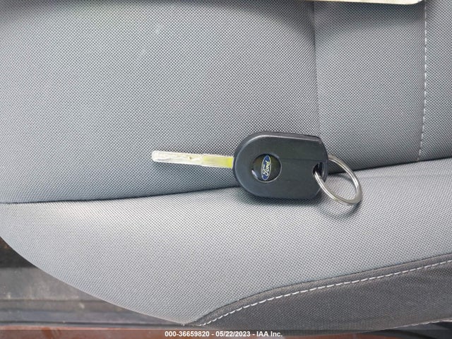 Ford ESCAPE S 2017 1FMCU0F71HUC01685 Image 3
