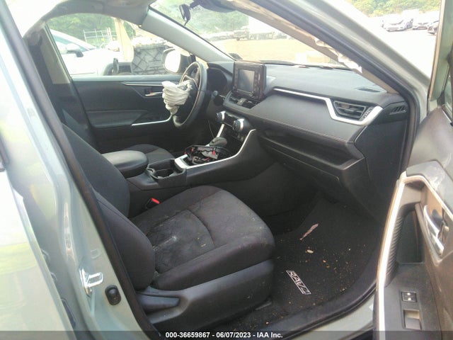 2021 TOYOTA RAV4 XLE VIN: 2T3P1RFV8MW174533