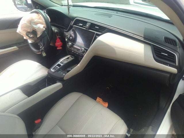 Honda Insight Touring 2019 19XZE4F92KE025899 Image 5