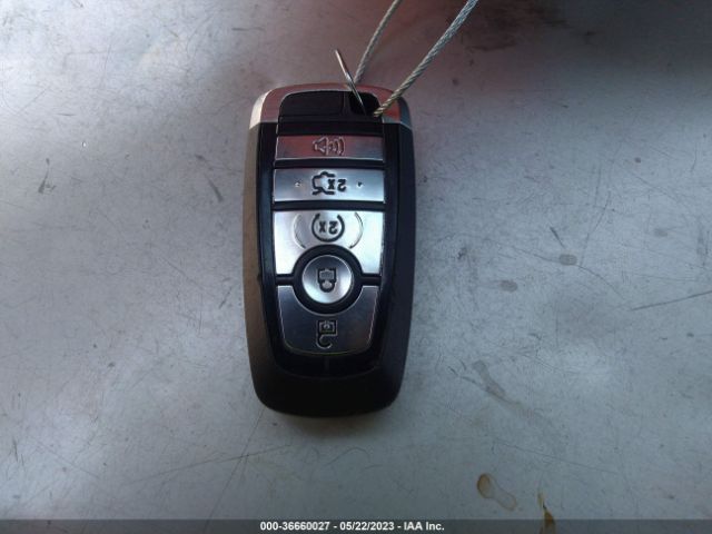 3FA6P0SU6HR242136 Ford Fusion Energi Titanium/platinum