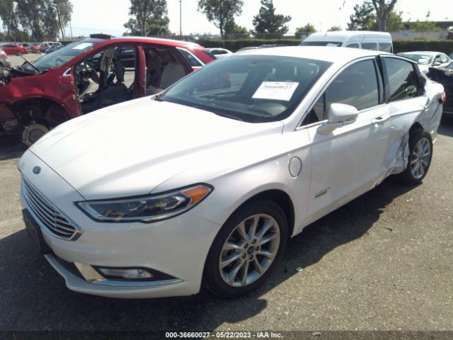 3FA6P0SU6HR242136 Ford Fusion Energi Titanium/platinum