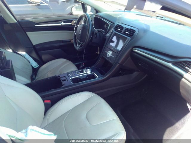 3FA6P0SU6HR242136 Ford Fusion Energi Titanium/platinum