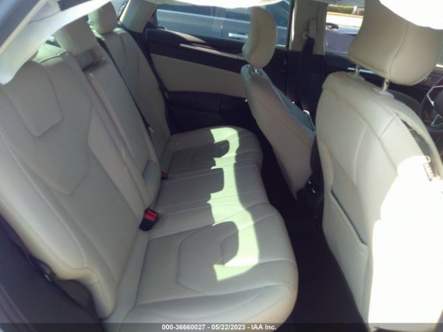 3FA6P0SU6HR242136 Ford Fusion Energi Titanium/platinum