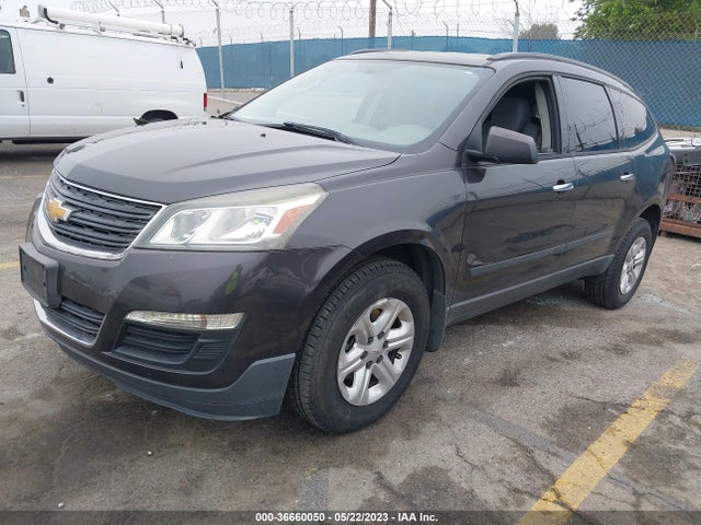 Chevrolet Traverse Ls 2015 1GNKRFED6FJ145969 Image 2