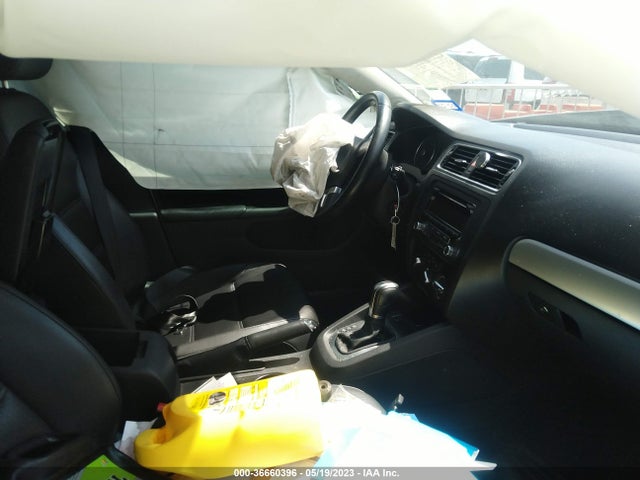3VWD17AJXEM313931 Volkswagen Jetta Sedan Se W/connectivity