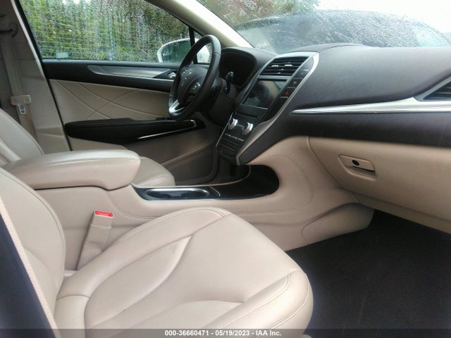2019 LINCOLN MKC STANDARD VIN: 5LMCJ1C98KUL43833