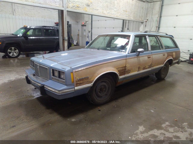 1983 PONTIAC BONNEVILLE VIN: 1G2AN35N5DB238632