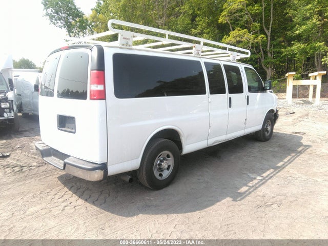 Chevrolet Express Passenger Lt 2017 1GAZGPFG8H1333450 Image 4