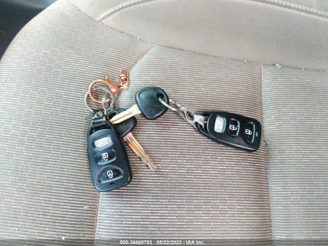 Hyundai ELANTRA SE 2017 KMHD74LF7HU124755 Image 11