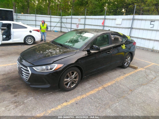 Hyundai ELANTRA SE 2017 KMHD74LF7HU124755 Image 2