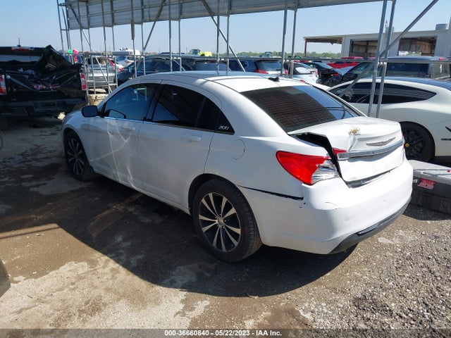 1C3CCBBG2EN152449 Chrysler 200 Touring