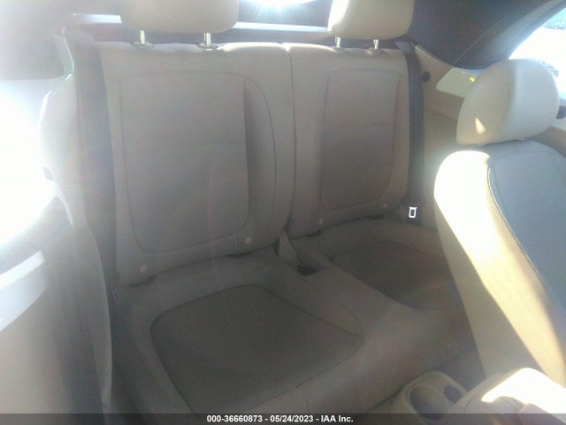 3VW507AT7GM821270 Volkswagen Beetle Convertible 1.8t Se