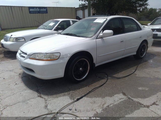 1998 HONDA ACCORD SDN EX VIN: 1HGCG5654WA217614