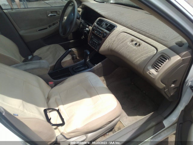 1998 HONDA ACCORD SDN EX VIN: 1HGCG5654WA217614