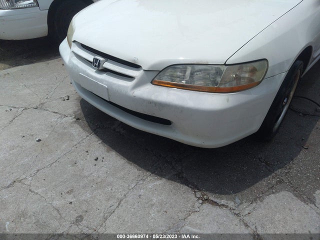 1998 HONDA ACCORD SDN EX VIN: 1HGCG5654WA217614