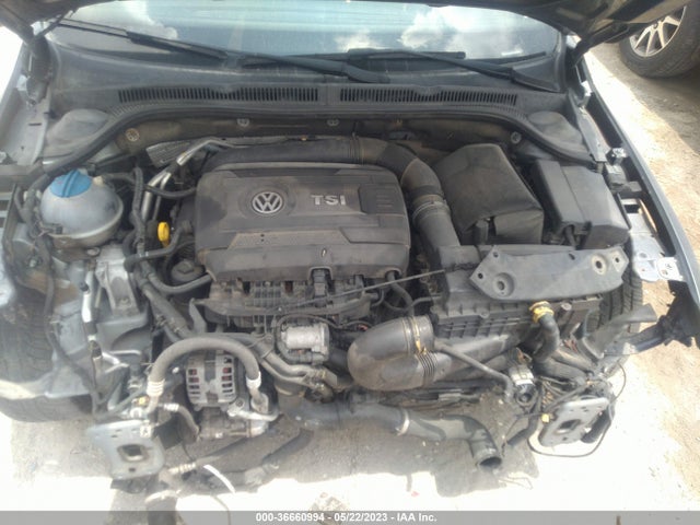 3VWD17AJ5EM238958 Volkswagen Jetta Sedan Se