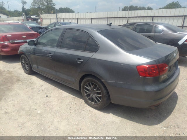 3VWD17AJ5EM238958 Volkswagen Jetta Sedan Se