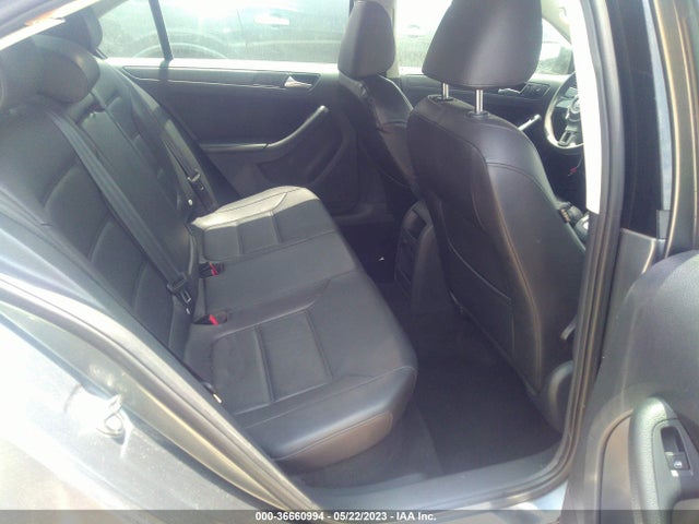 3VWD17AJ5EM238958 Volkswagen Jetta Sedan Se