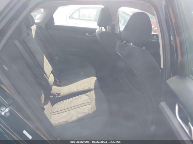 5XXG14J28NG150575 KIA K5 LXS