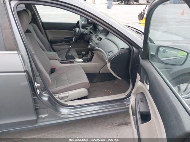 2011 HONDA ACCORD SDN LX VIN: 1HGCP2F32BA111573