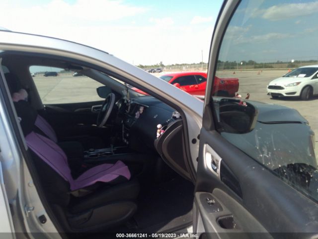 5N1DR2MM4HC615916 Nissan Pathfinder Sv