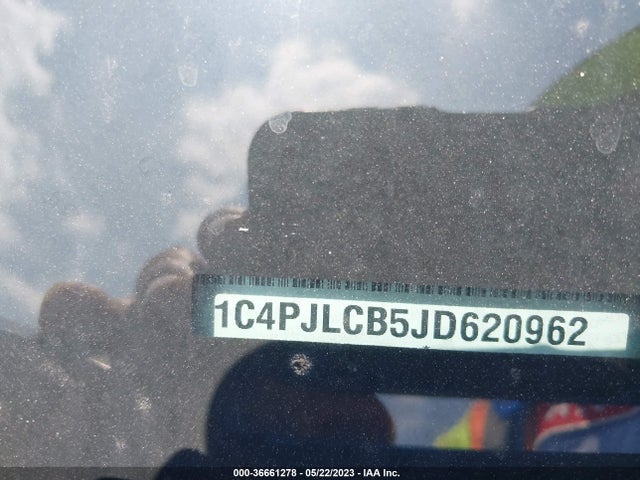 1C4PJLCB5JD620962 Jeep Cherokee Latitude