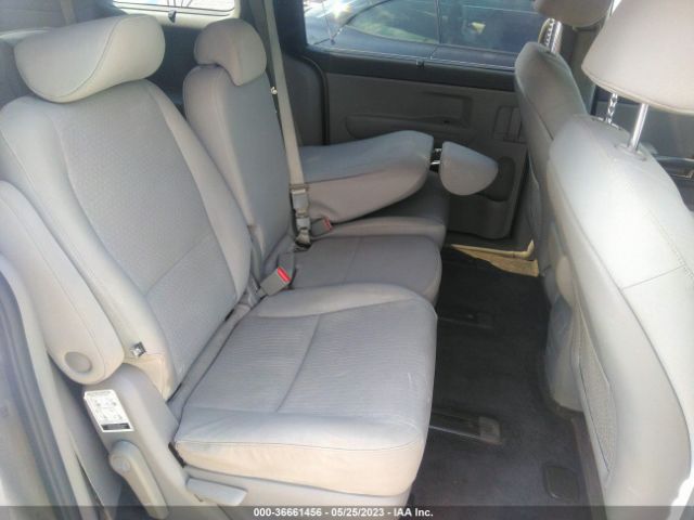 KNDMB5C15G6116380 KIA SEDONA LX