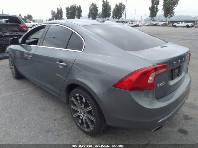 2017 Volvo S60, VIN: LYV402HK5HB144676