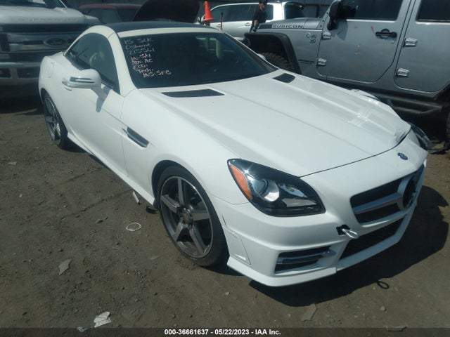 2015 Mercedes-Benz SLK-Class, VIN: WDDPK4HA4FF112941