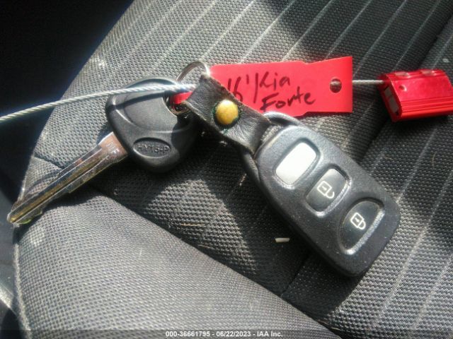 KNAFX4A64G5507378 KIA FORTE LX