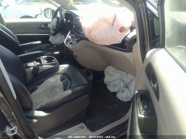 2C4RC1BGXJR211230 Chrysler Pacifica Touring L