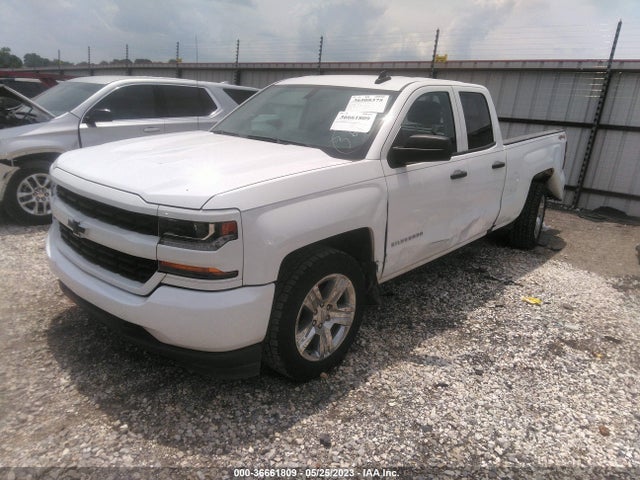 Chevrolet Silverado 1500 Custom 2018 1GCVKPEC4JZ256506 Image 2