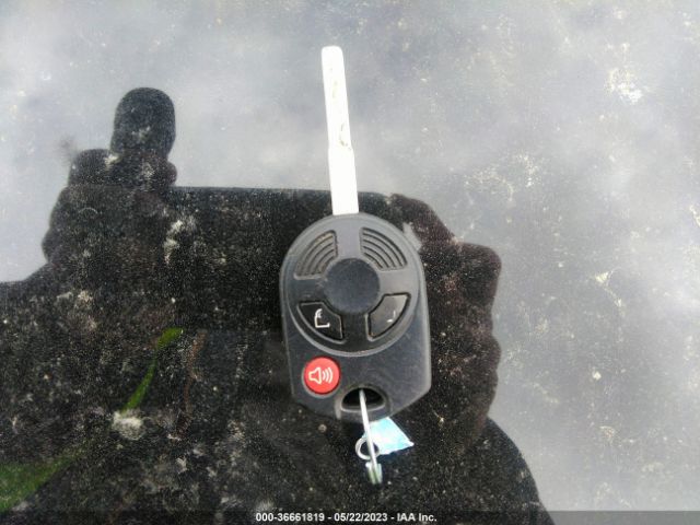 1FMCU9GD5JUD51605 Ford ESCAPE SE