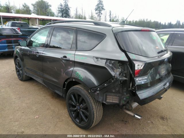 1FMCU9GD5JUD51605 Ford ESCAPE SE