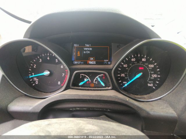1FMCU9GD5JUD51605 Ford ESCAPE SE