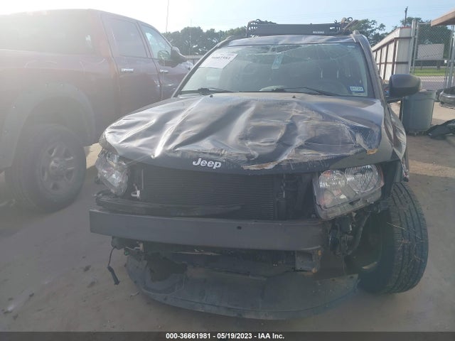 1C4NJDBB4GD508726 Jeep Compass Sport