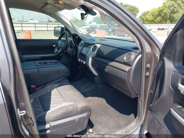 5TFEM5F12KX134901 Toyota Tundra Sr5 4.6l V8