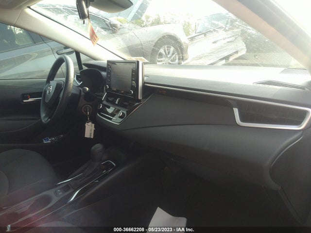 2021 TOYOTA COROLLA LE VIN: JTDEPMAE1MJ136558