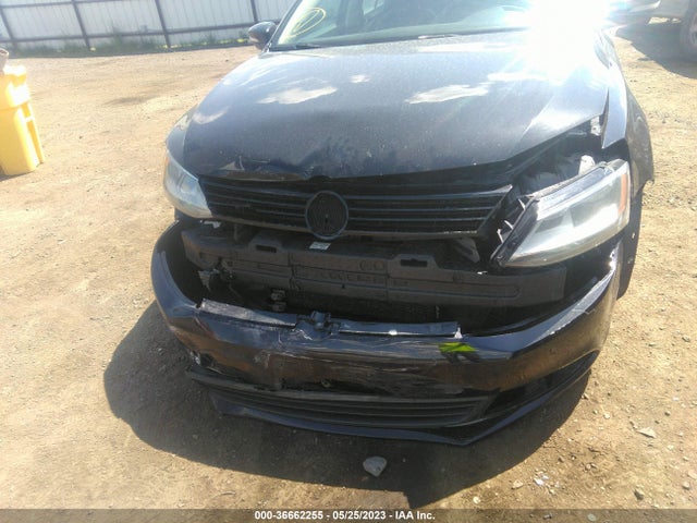 3VWD17AJ3EM382251 Volkswagen Jetta Sedan Se