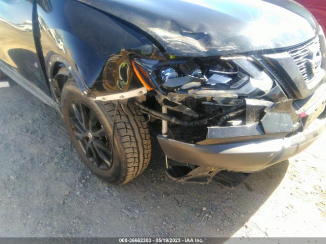 5N1AT2MV4HC765800 Nissan ROGUE SV