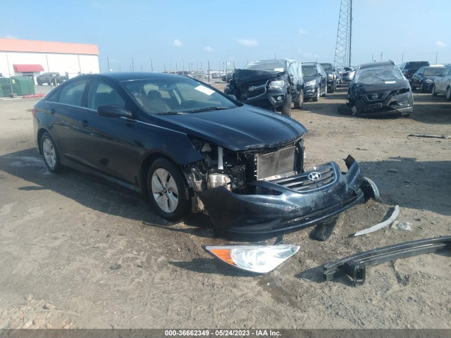 2014 5NPEB4AC9EH817414 main image