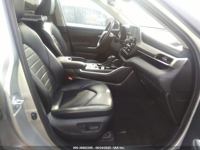 2021 TOYOTA HIGHLANDER XLE VIN: 5TDGZRAH6MS524110