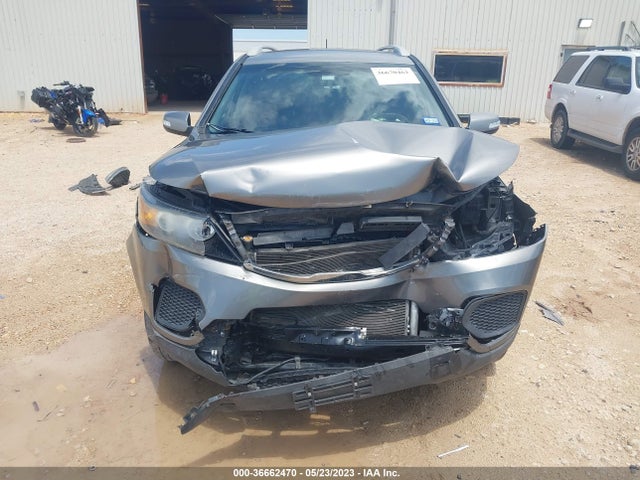 2012 KIA SORENTO LX VIN: 5XYKT4A23CG296332