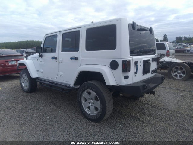 1C4BJWEG9FL566499 Jeep Wrangler Unlimited Sahara