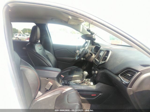 1C4PJMBX4KD328417 Jeep Cherokee Trailhawk