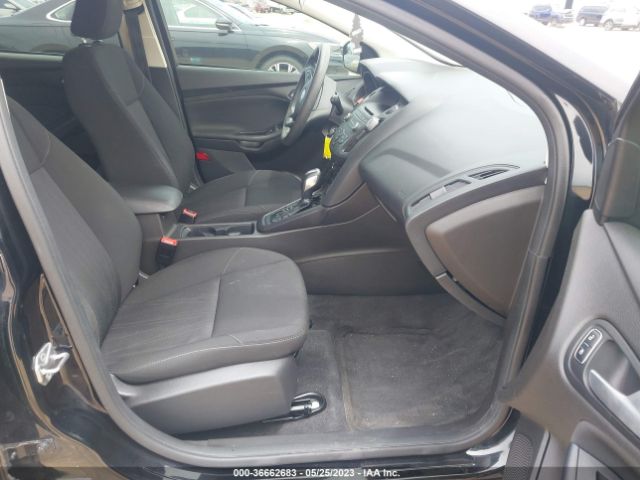 1FADP3KE2GL387155 Ford FOCUS SE