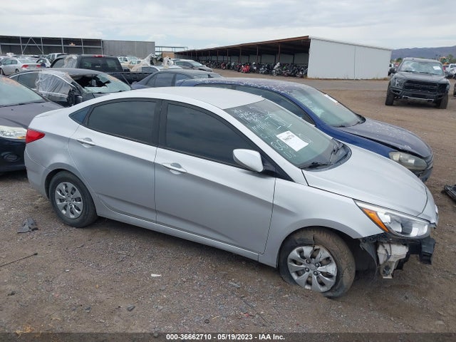 Hyundai ACCENT SE 2016 KMHCT4AE3GU143304 zdjęcie główne